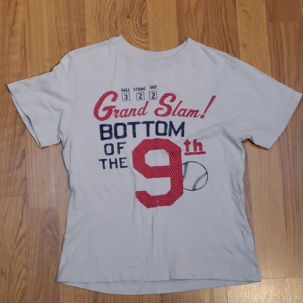 Boys Gymboree baseball T-shirt size 8